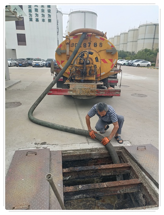 南区街道隔油池清掏