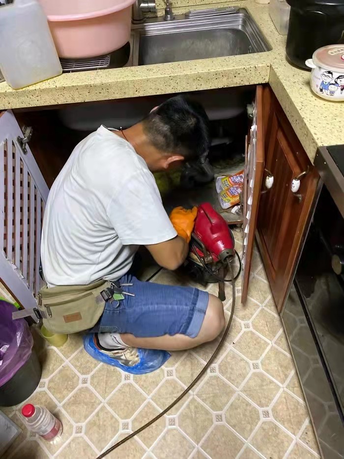 南区街道通下水道